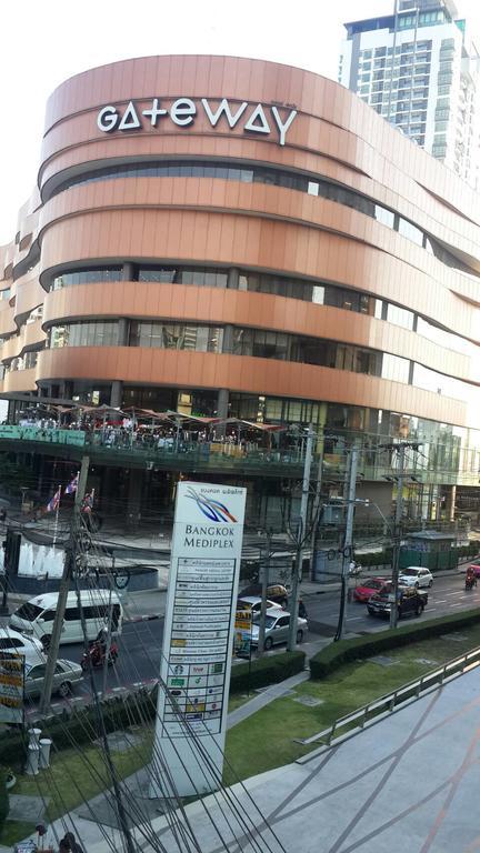 Отель De Sky Sukhumvit Ekkamai Бангкок Экстерьер фото