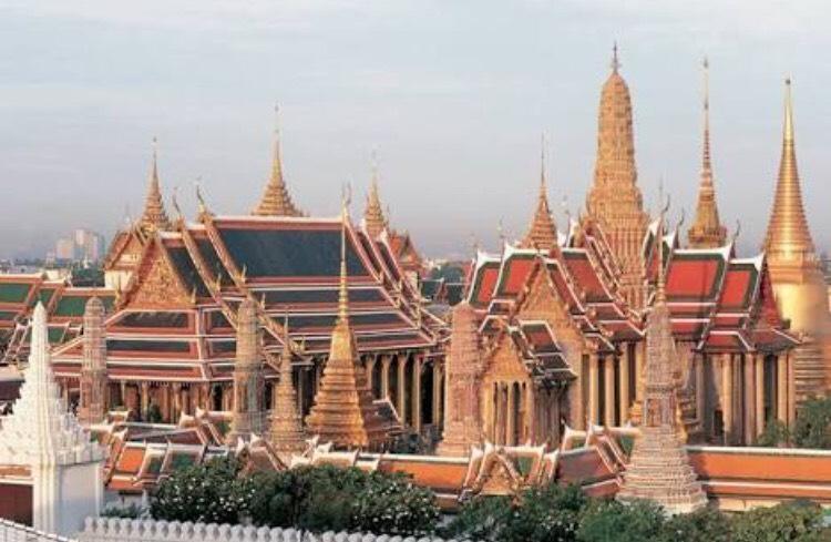 Отель De Sky Sukhumvit Ekkamai Бангкок Экстерьер фото